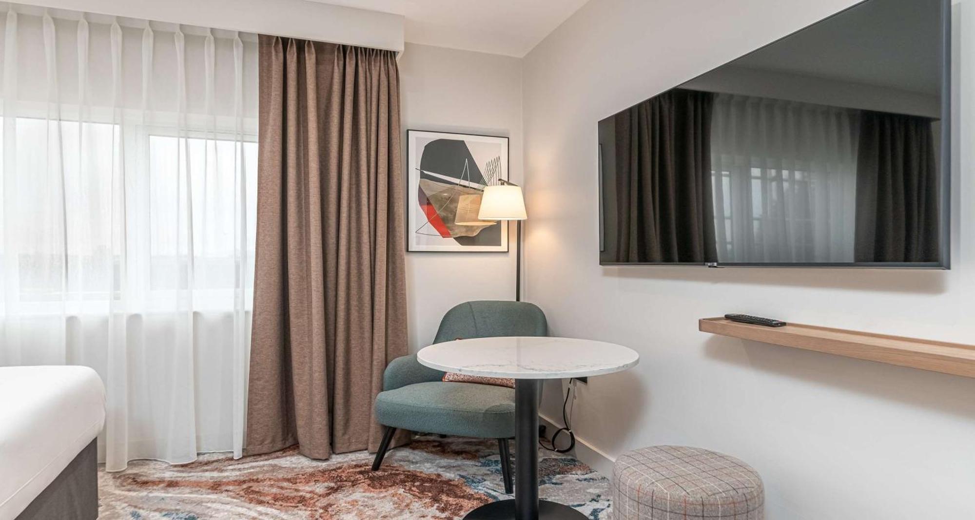 Western Rockingham Forest Hotel